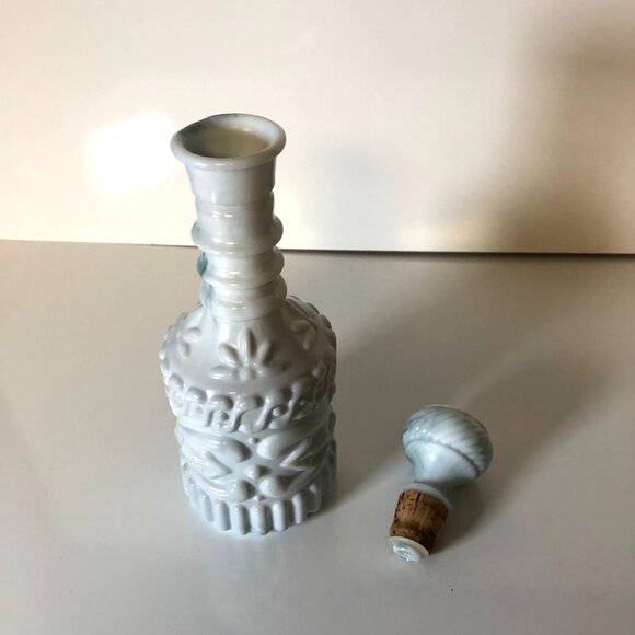 Vintage Slag Glass Decanter Marbled Embossed Milk Glass Liquor Bottle Stopper #2 - Picture 2 of 8
